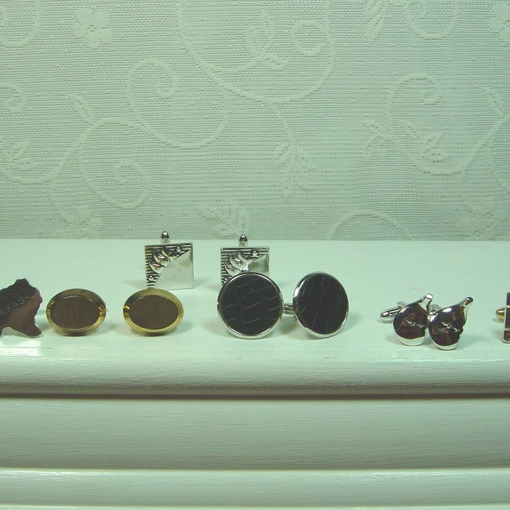 Misc. lot of 6 pairs men's cufflinks--golf clubs, Texas, etc. Swank & others